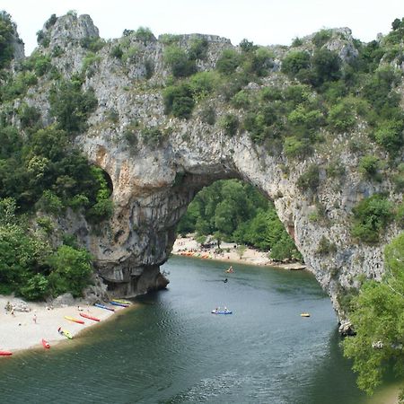 Demeure De Digoine "Chambre D'Hotes" Bourg-Saint-Andéol Dış mekan fotoğraf