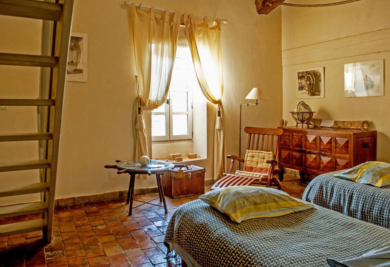 Demeure De Digoine "Chambre D'Hotes" Bourg-Saint-Andéol Dış mekan fotoğraf