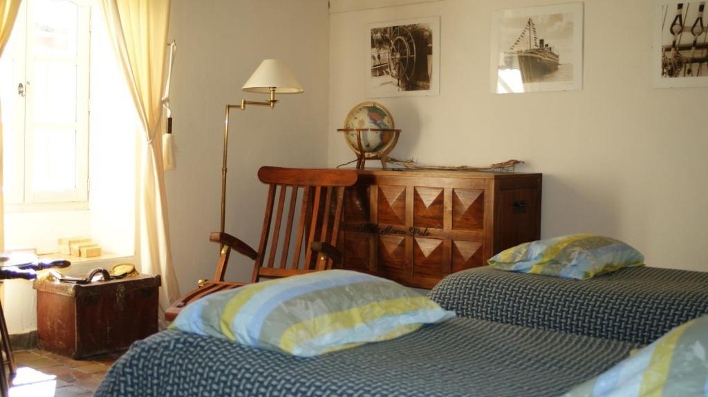 Demeure De Digoine "Chambre D'Hotes" Bourg-Saint-Andéol Oda fotoğraf