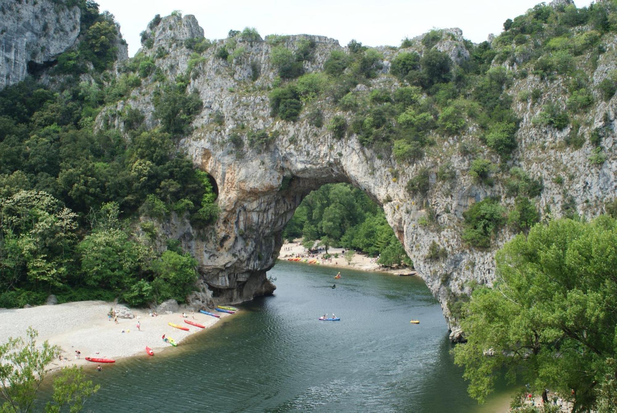 Demeure De Digoine "Chambre D'Hotes" Bourg-Saint-Andéol Dış mekan fotoğraf